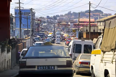 Mad_Crazy_traffic_in_Tana.jpg