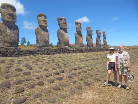 Olay_d_Nili&Jerry_Easter_Island.jpg