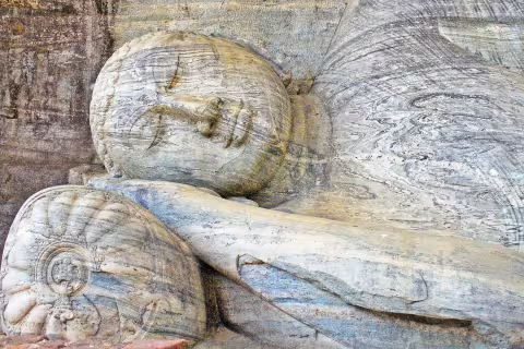 Patten_2_Polonnaruwa,_Sri_Lanka_0.jpg