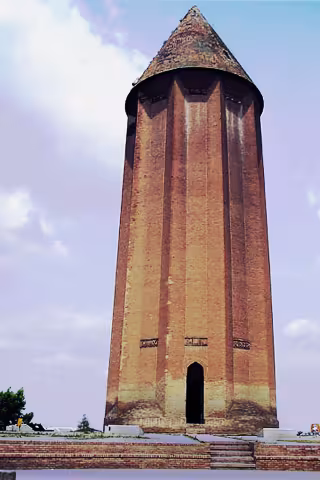 Patten_5_Gonbad-e_Qabus,_Iran.jpg