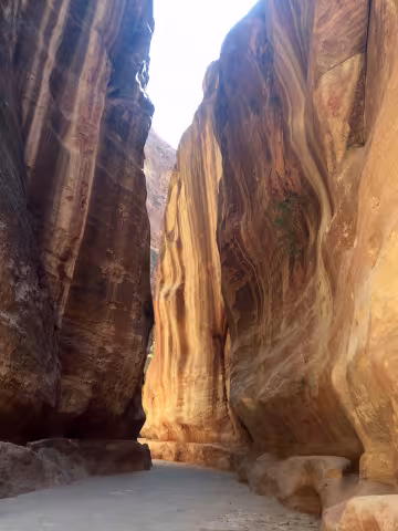 Petra_The Siq.jpg