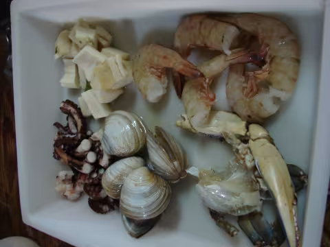 Scott_4_seafood.jpg