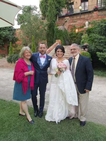 Spain_Carole_Marv_with_bridal_couple.jpg