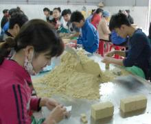  Cubes of Green Bean Cake being made — Hai Duong province, Vietnam. 
