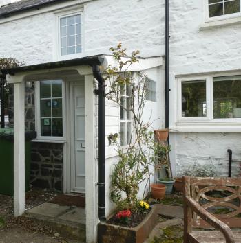 The entrance to our accommodations in Castletown, Cronk Darragh Cottage, was through the garden.