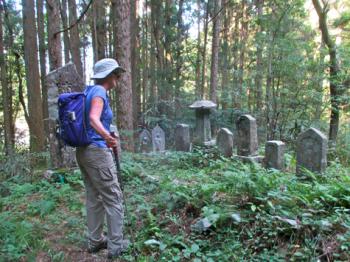 Anne Lowings on a trail in Japan. Photo by Simon Lowings