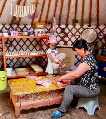 A glimpse of everyday life for a nomadic family.