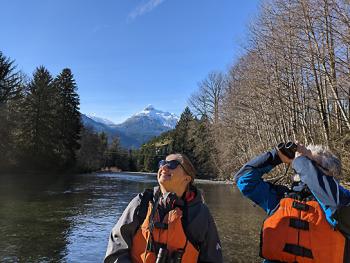 Eagle-watching on the Cheakamus River in Squamish, British Columbia, Canada. Photo by Pauline Levac-Ranger for World Vegan Travel