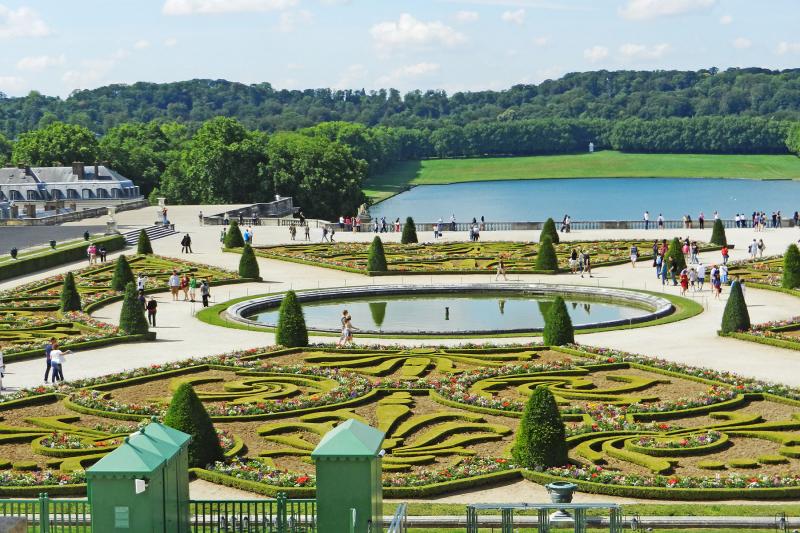 With their Greco-Roman themes and incomparable beauty, the gardens at Versailles were built to illustrate the immense power of the king. Photo by Rick Steves