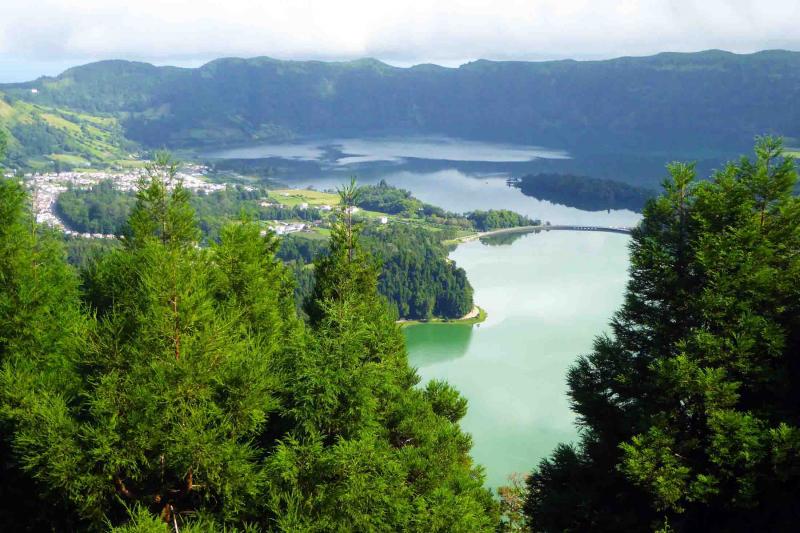 View of the twin Green and Blue lakes, the Lagoa Sete Cidades, on the island of São Miguel.